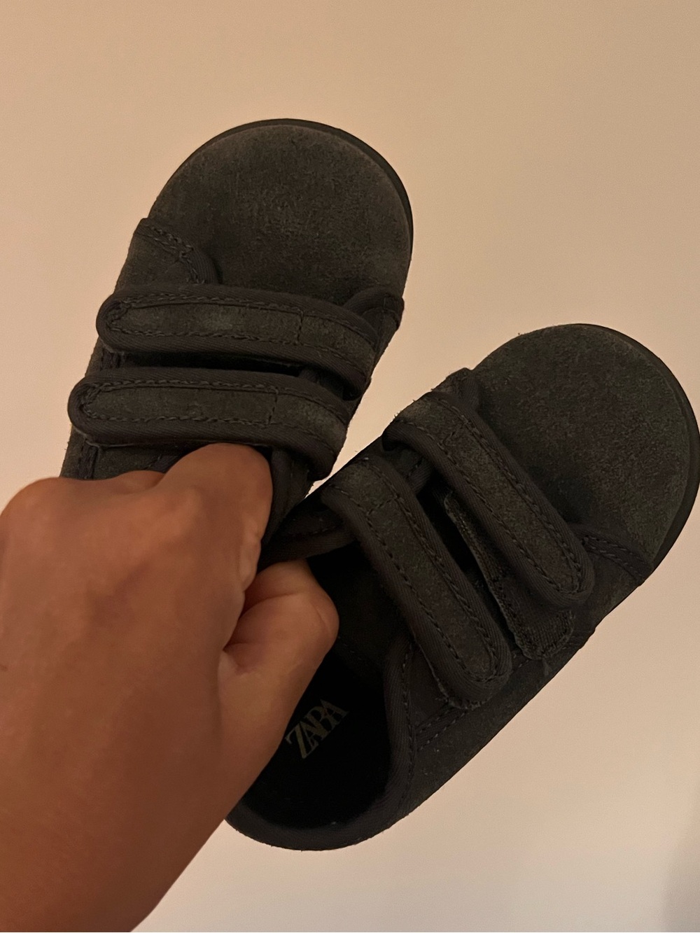 Zara | EU 24 | Toddler Double Velcro Sneakers